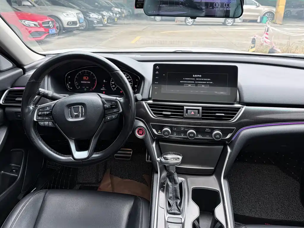 Honda Accord — фото 6