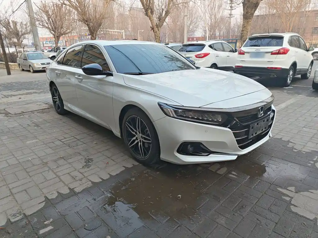 Honda Accord — фото 13