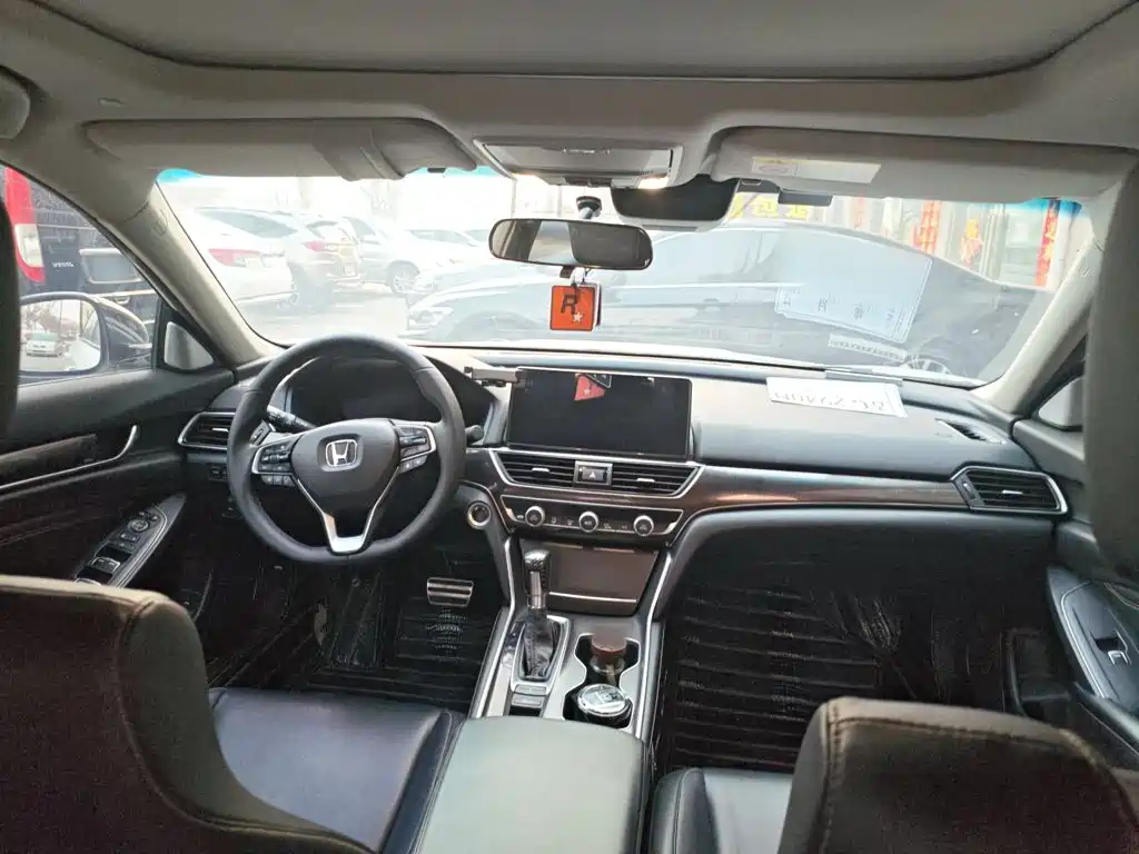 Honda Accord — фото 23