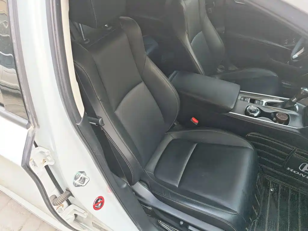 Honda Accord — фото 4