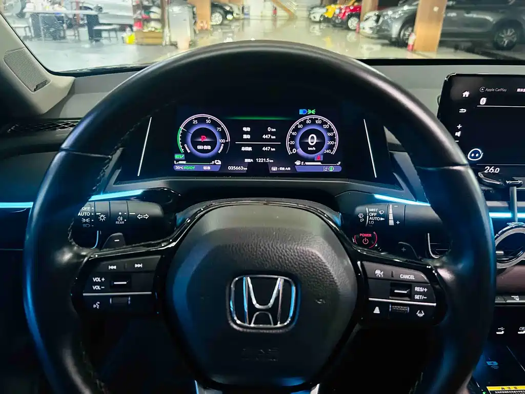 Honda Inspire PHEV — фото 11