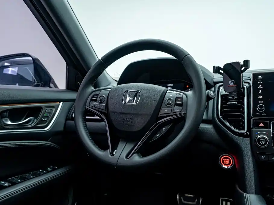 Honda UR-V — фото 16