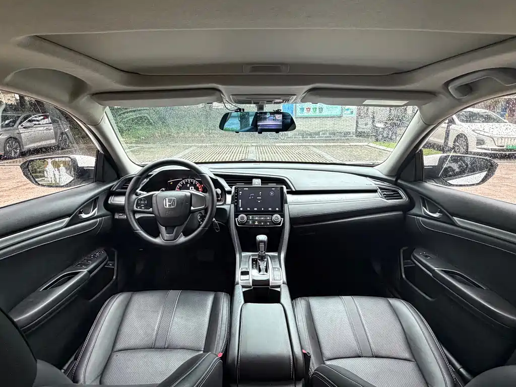 Honda Civic — фото 14