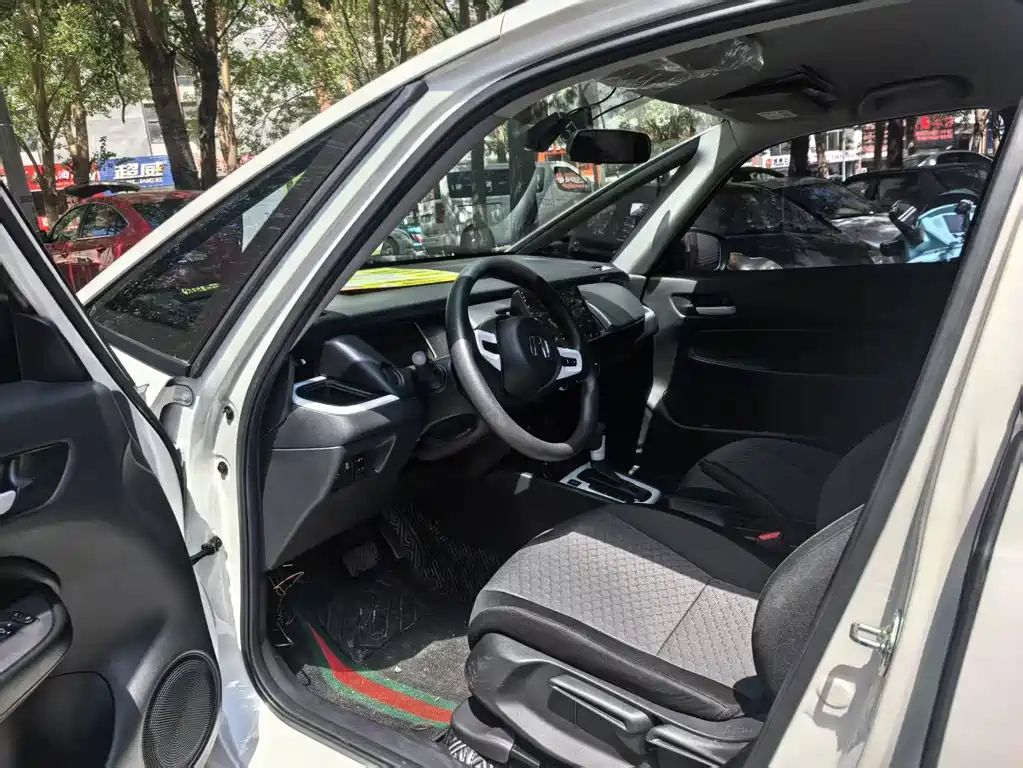 Honda Fit — фото 5