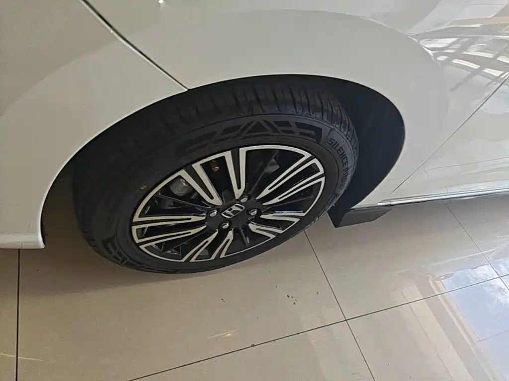 Honda Fit — фото 23