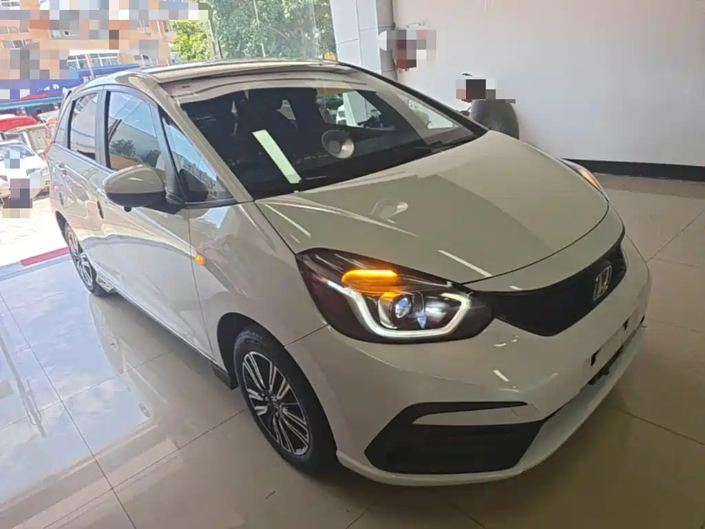 Honda Fit — фото 4