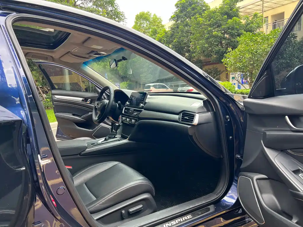 Honda Inspire — фото 10
