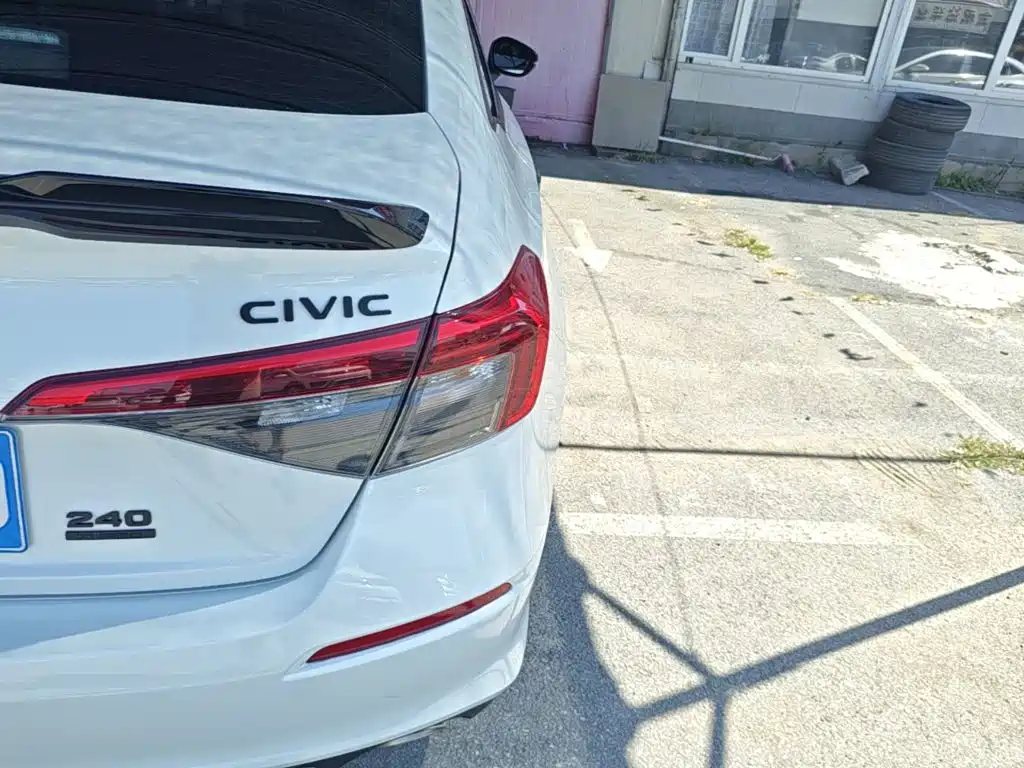 Honda Civic — фото 8