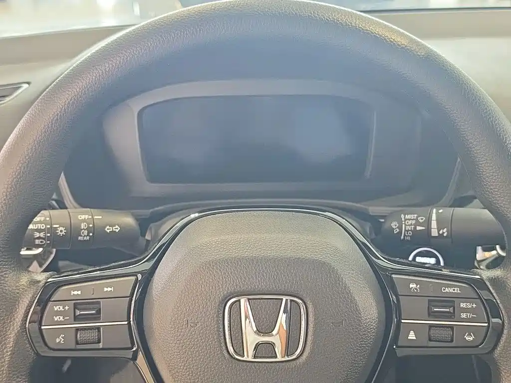 Honda Civic — фото 10