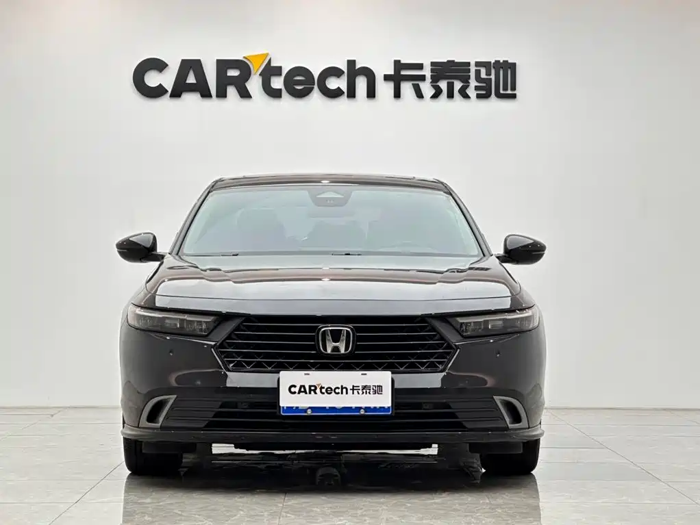 Honda Accord — фото 7