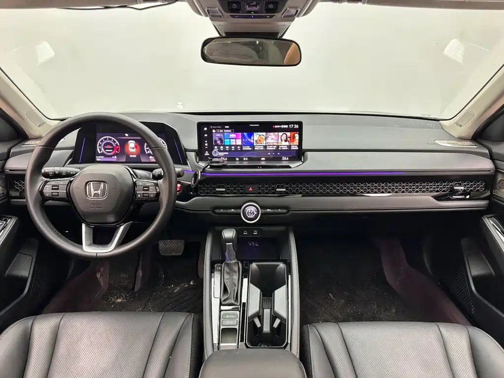 Honda Accord — фото 10