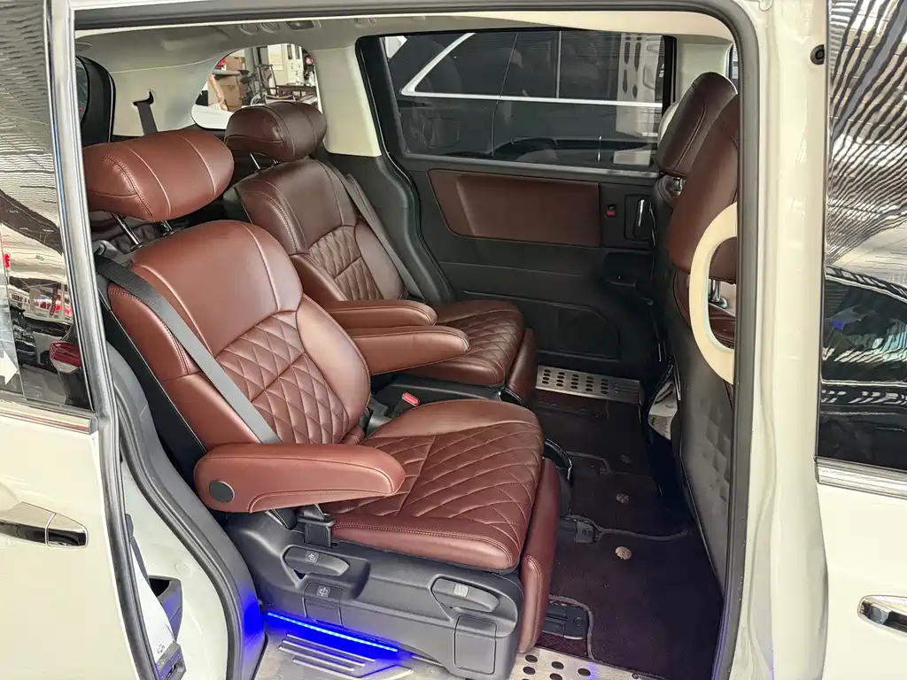 Honda Odyssey — фото 11