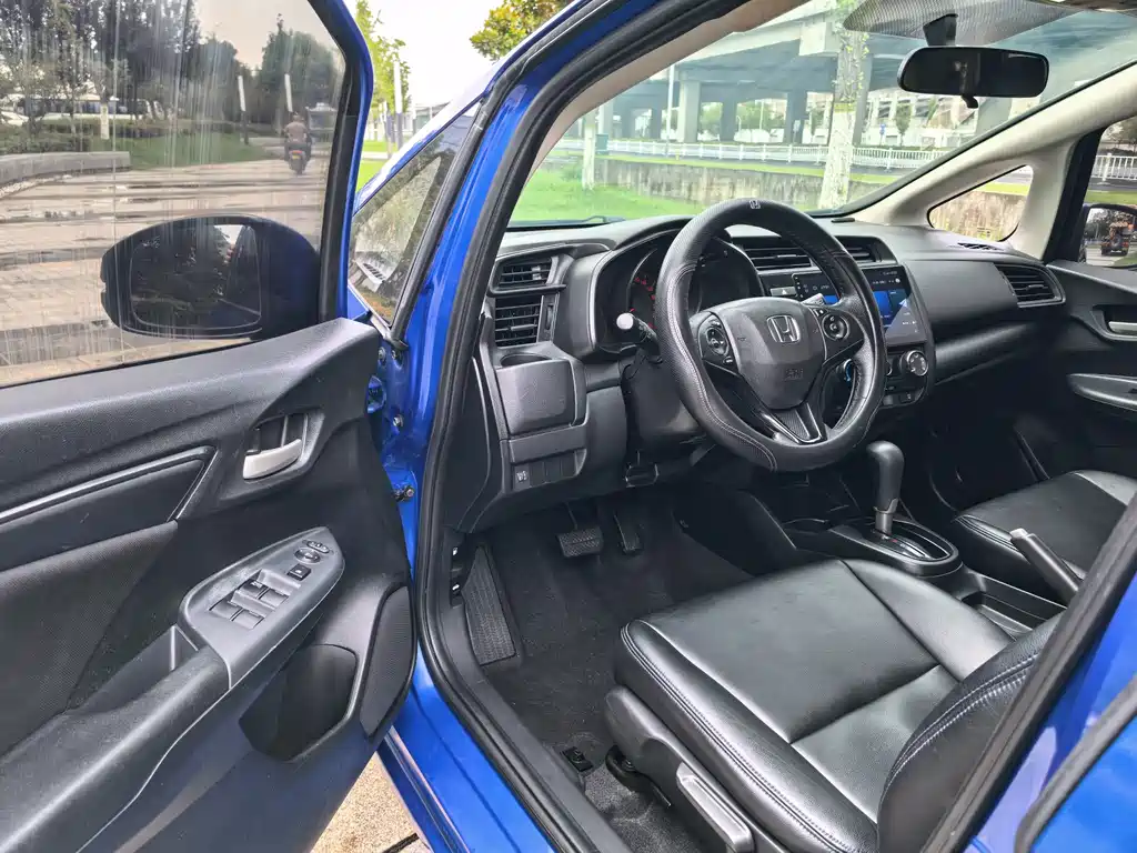 Honda Fit — фото 19