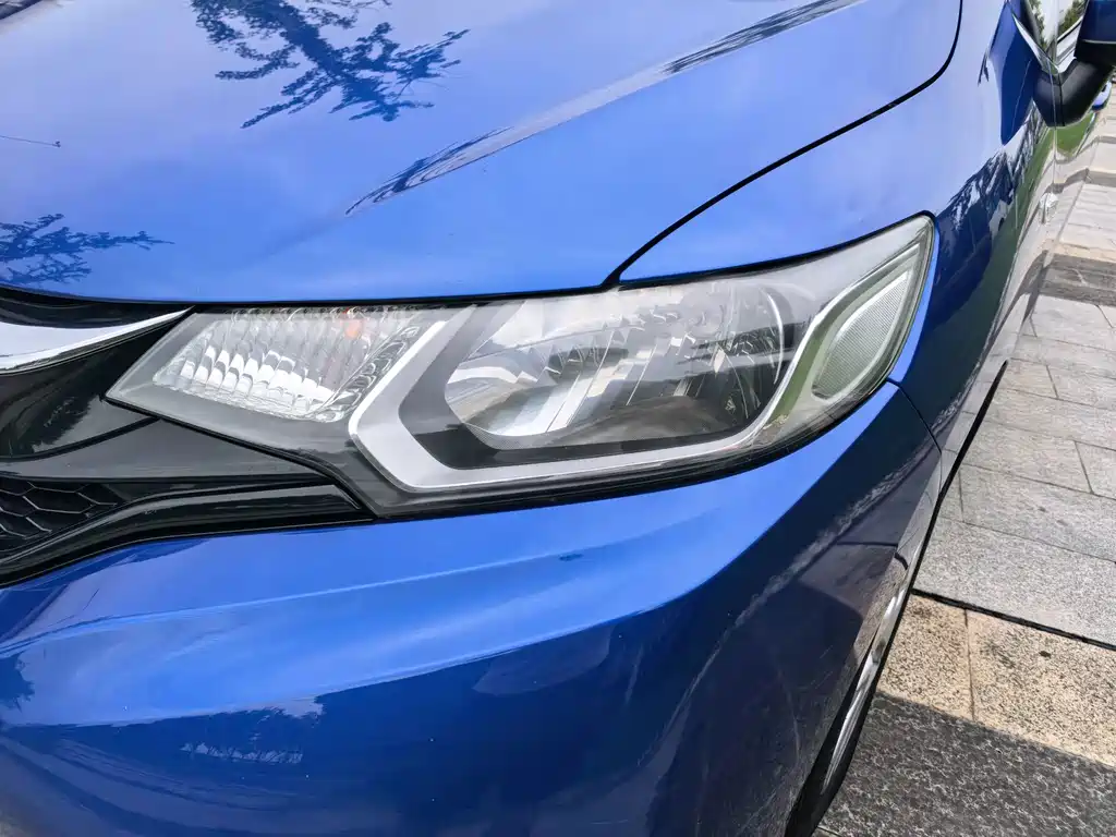 Honda Fit — фото 4