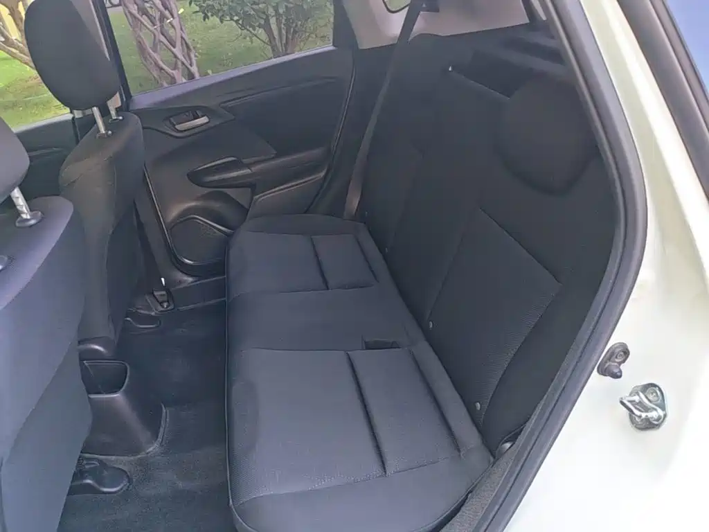Honda Fit — фото 13