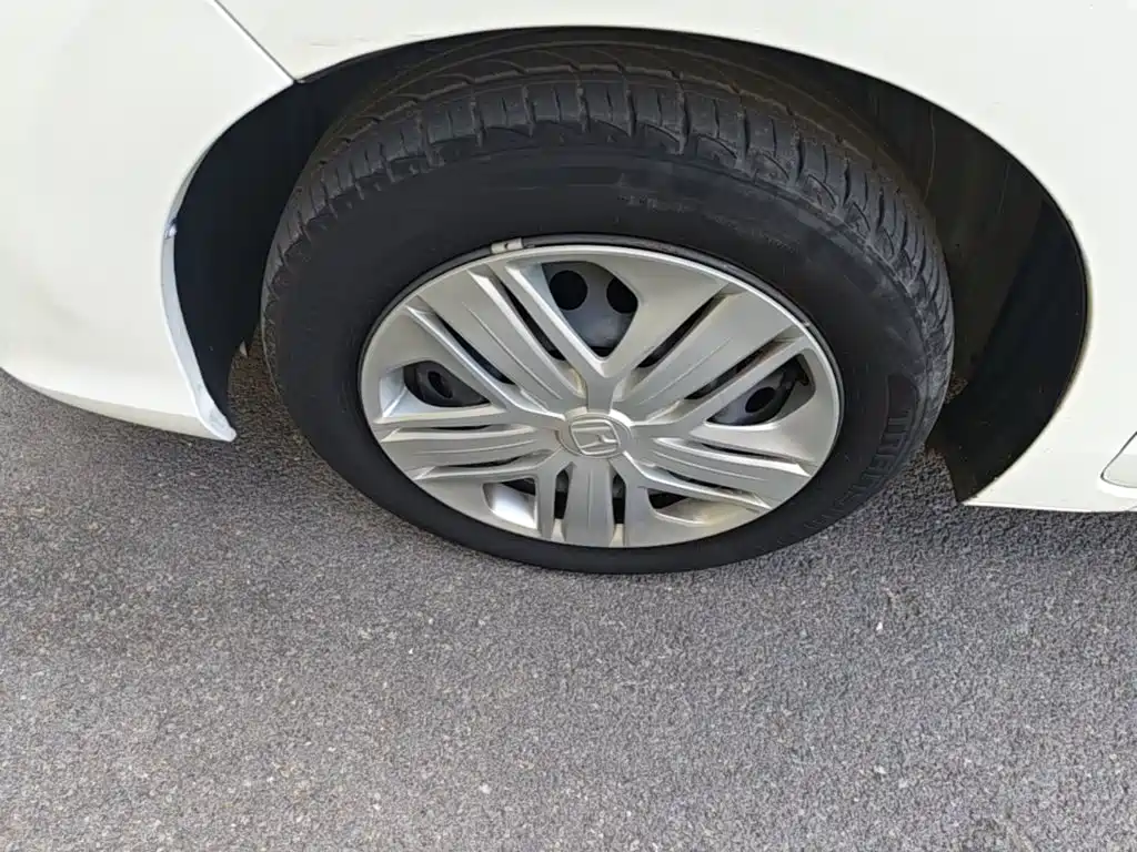 Honda Fit — фото 25