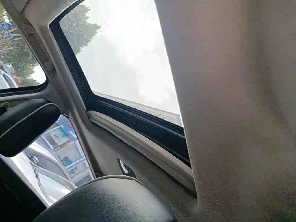 Honda Fit — фото 14