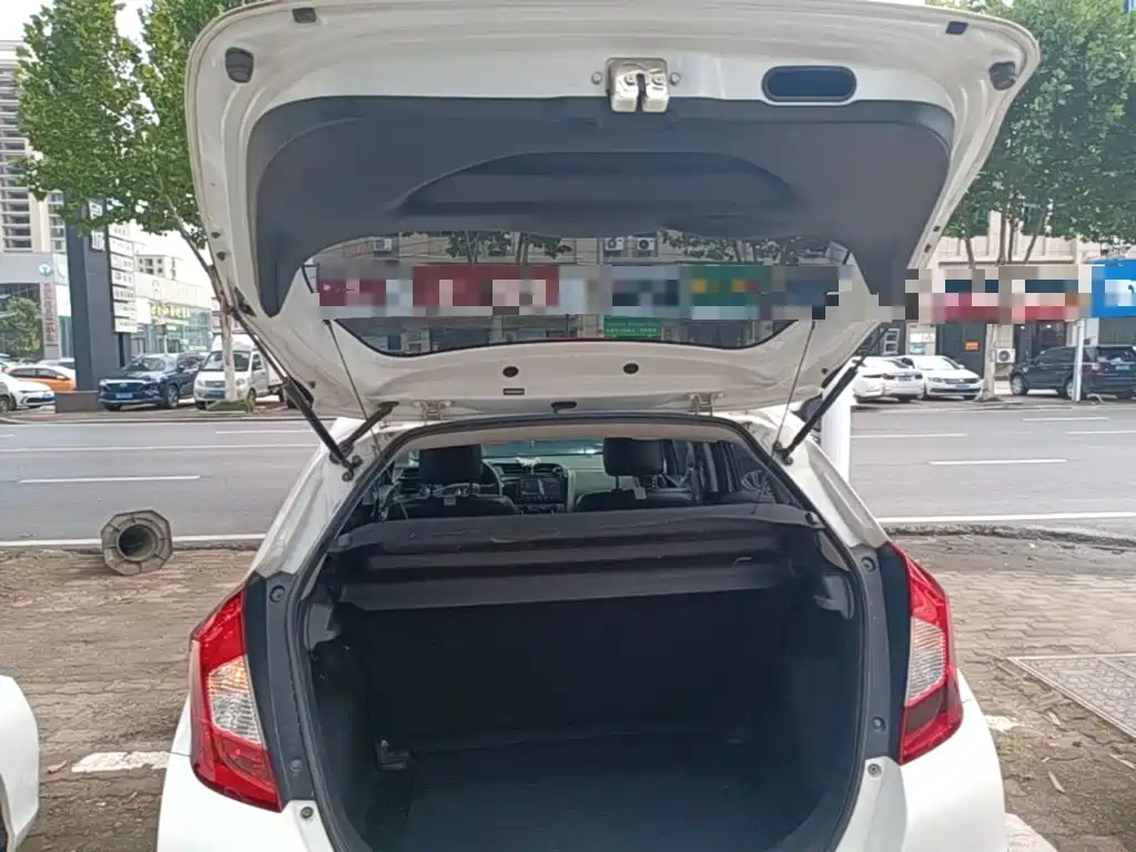 Honda Fit — фото 15