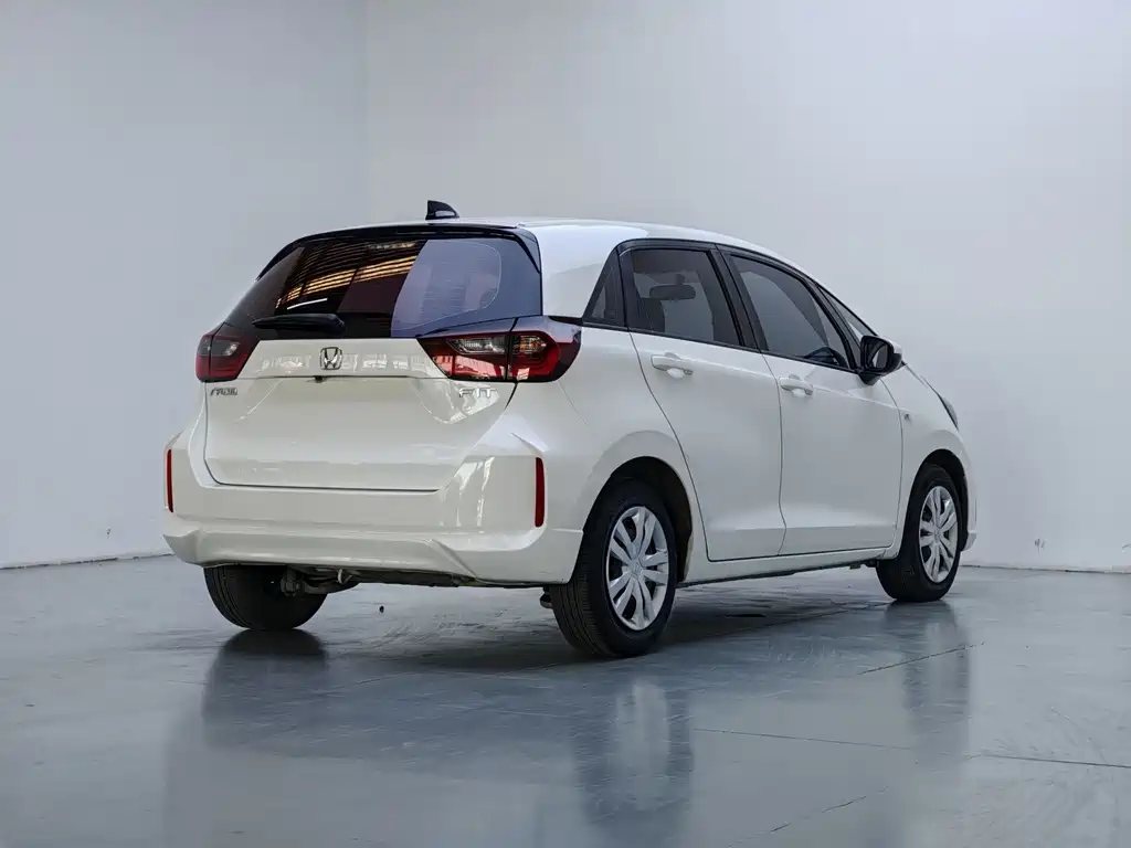 Honda Fit — фото 6