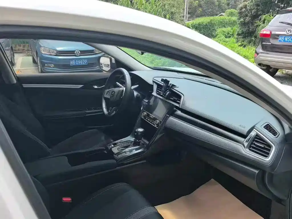 Honda Civic — фото 4
