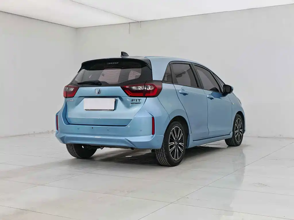 Honda Fit — фото 5