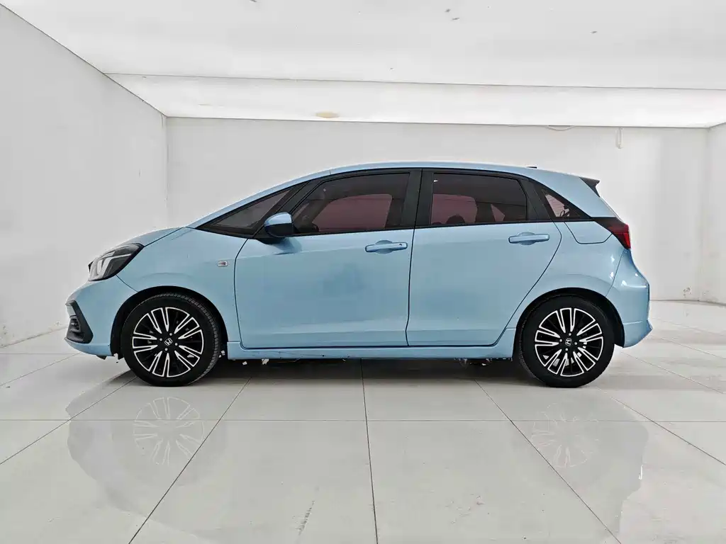 Honda Fit — фото 7