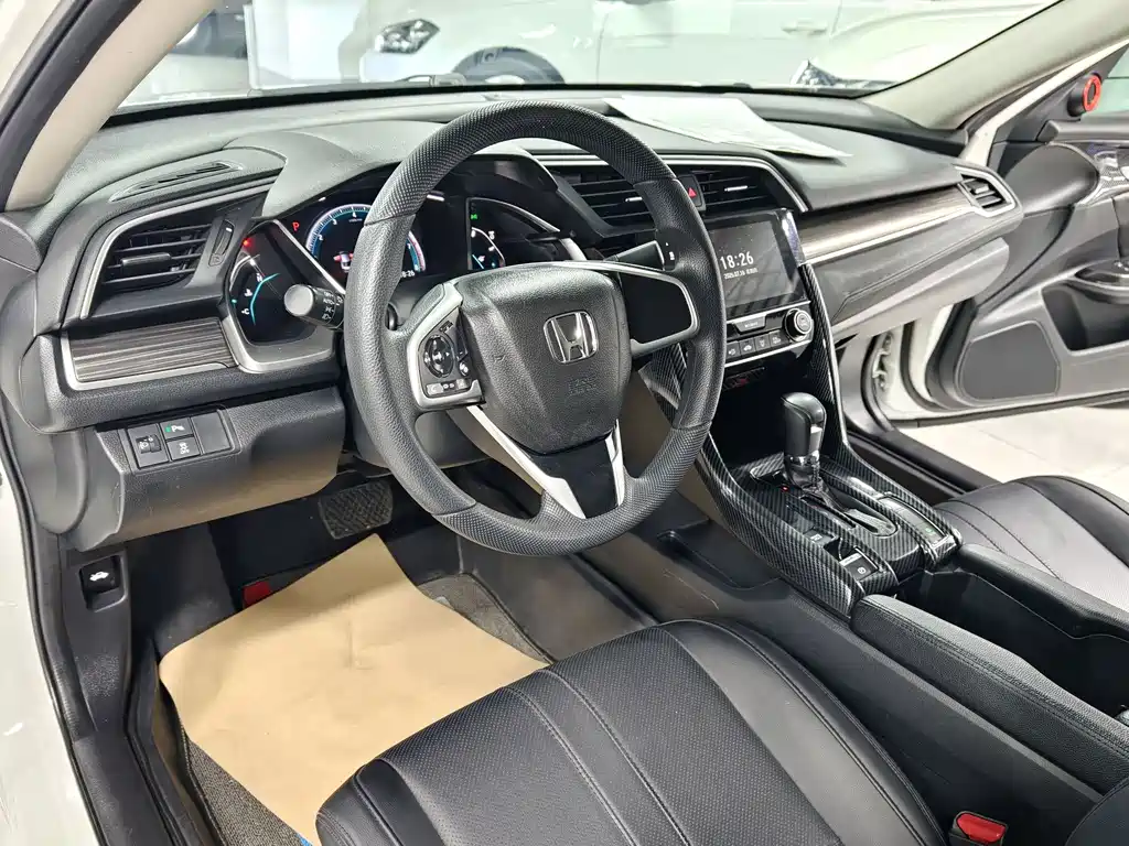Honda Civic — фото 13