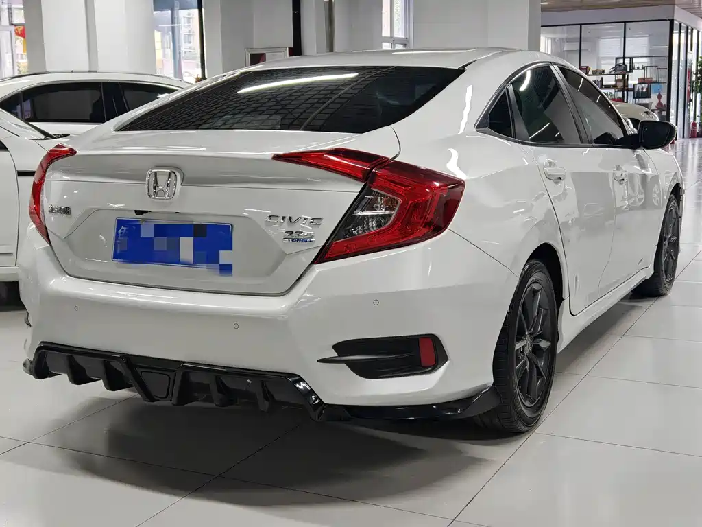 Honda Civic — фото 3