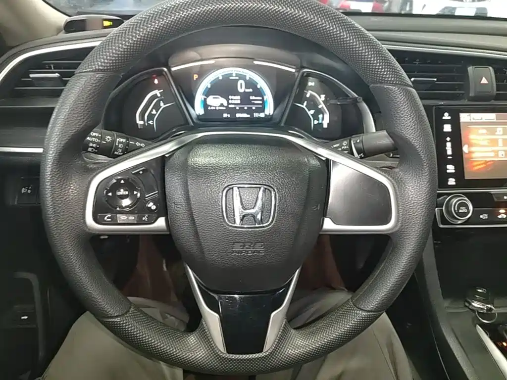 Honda Civic — фото 11