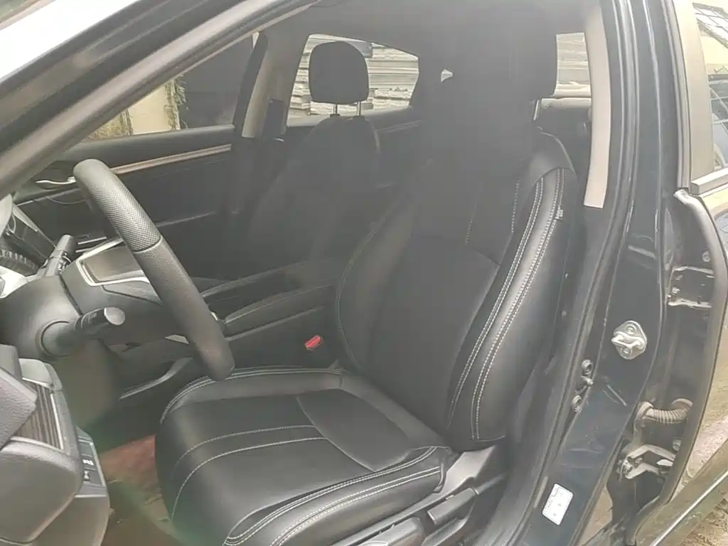 Honda Civic — фото 15