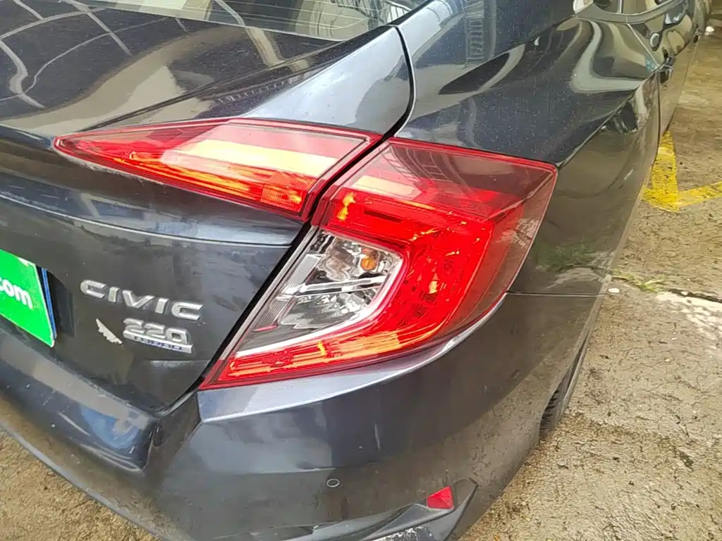 Honda Civic — фото 8