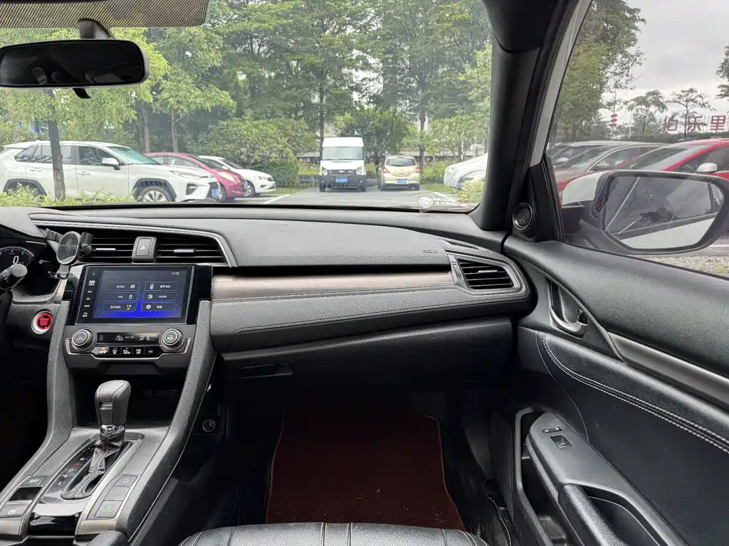 Honda Civic — фото 14