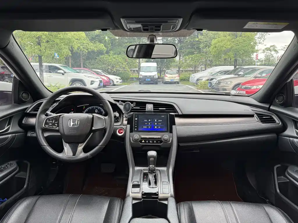 Honda Civic — фото 10