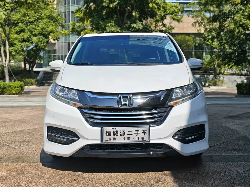 Honda Odyssey — фото 2