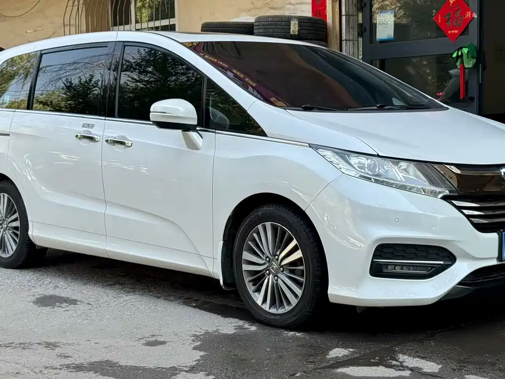 Honda Odyssey — фото 2