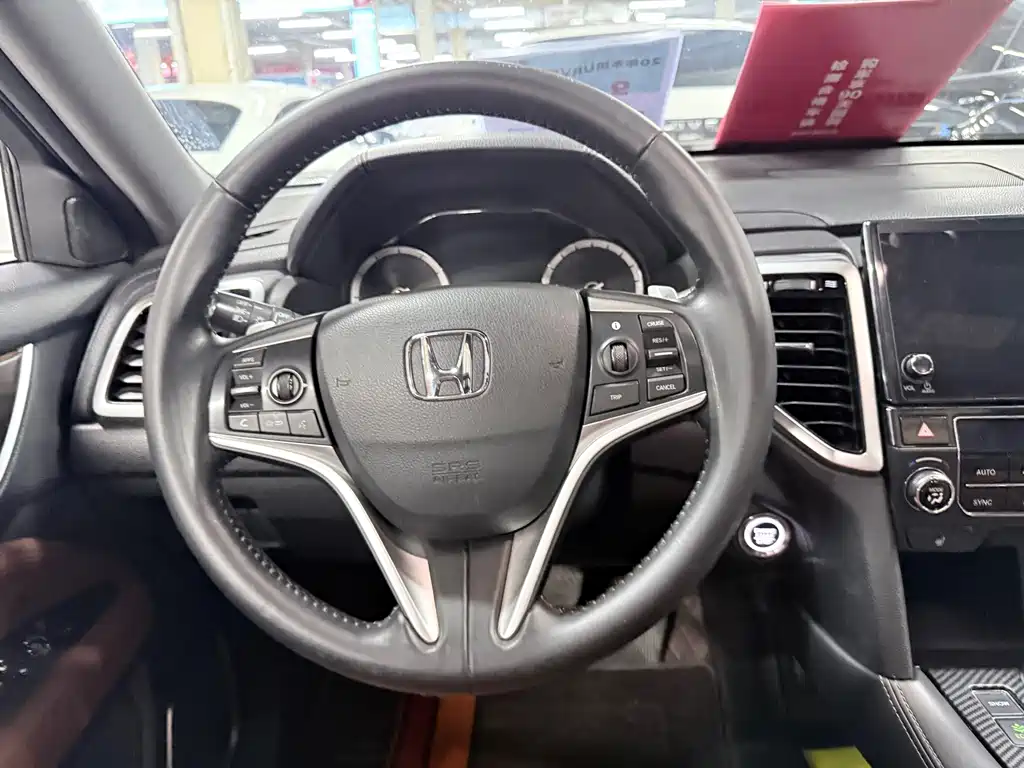 Honda UR-V — фото 13