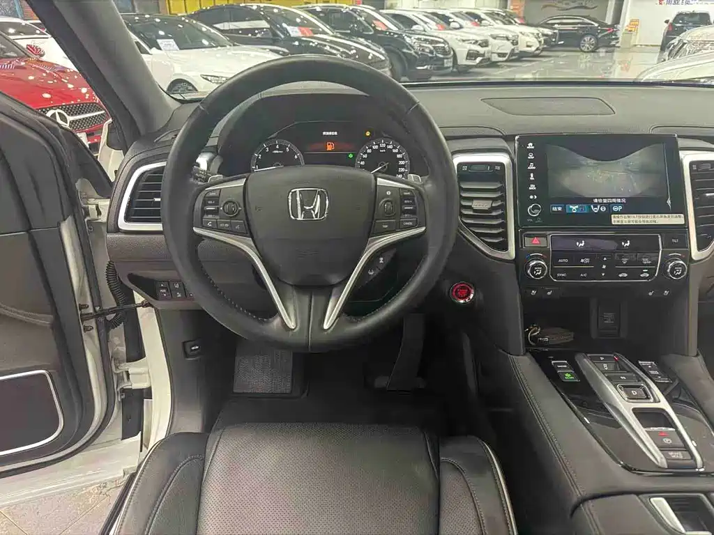 Honda UR-V — фото 9