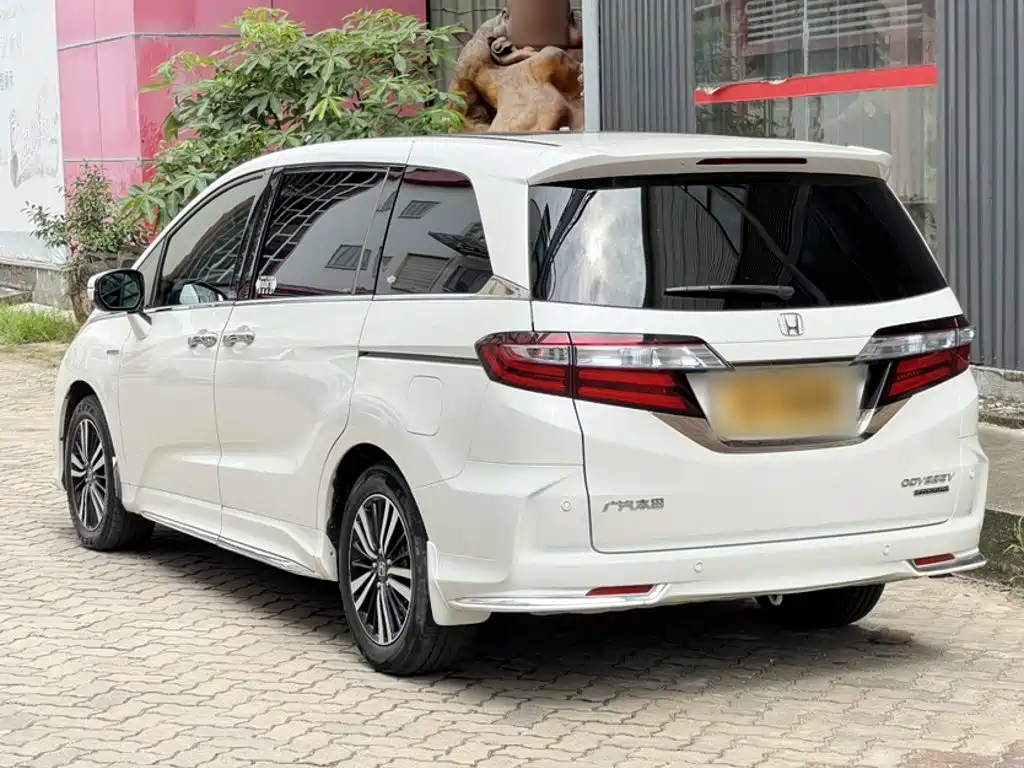 Honda Odyssey — фото 4