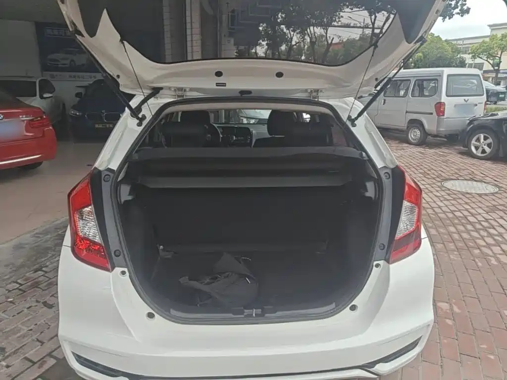 Honda Fit — фото 19
