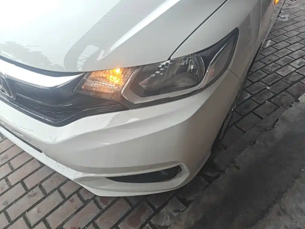 Honda Fit — фото 24