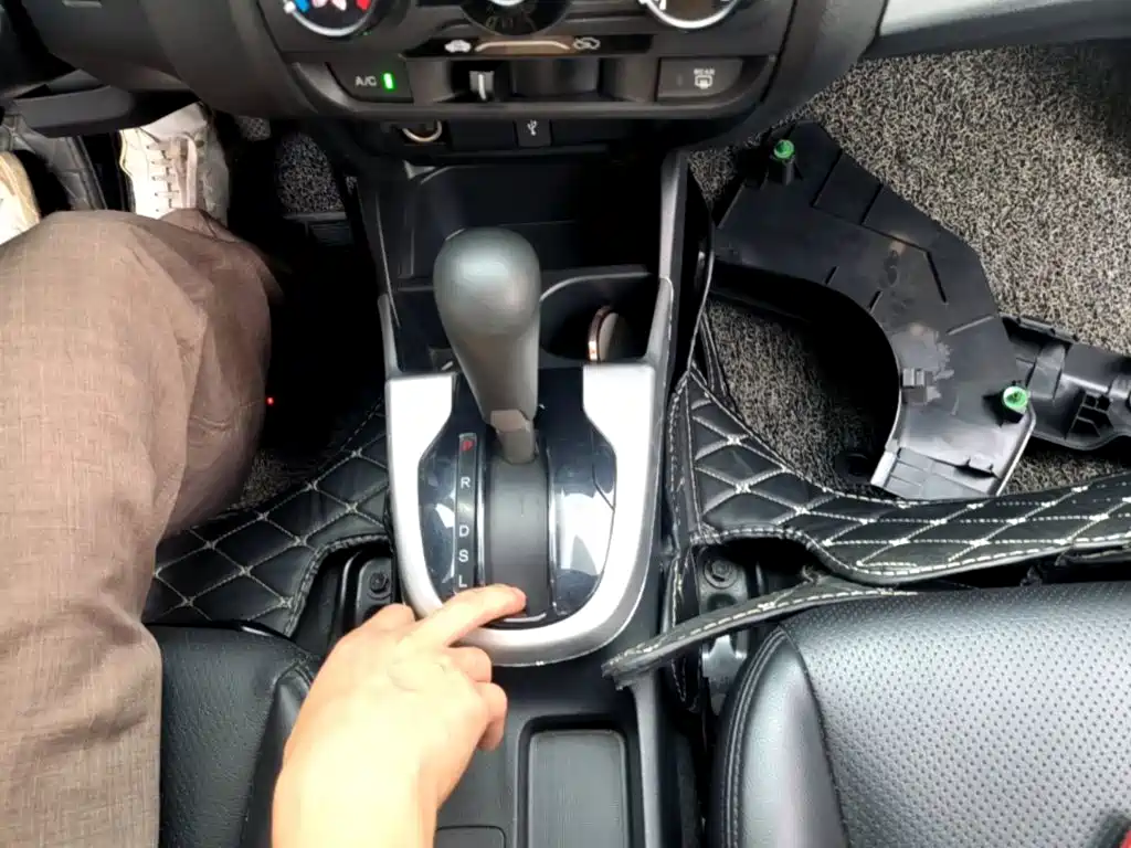 Honda Fit — фото 14