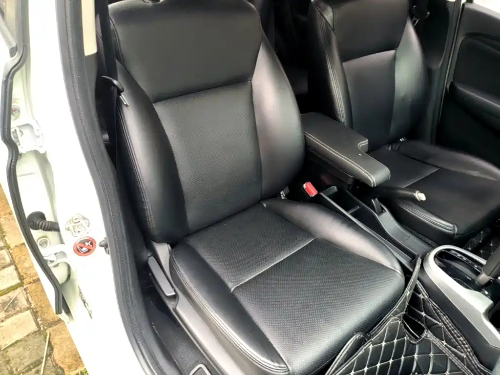 Honda Fit — фото 25