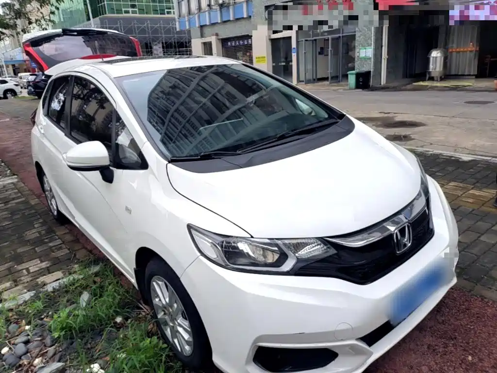 Honda Fit — фото 4
