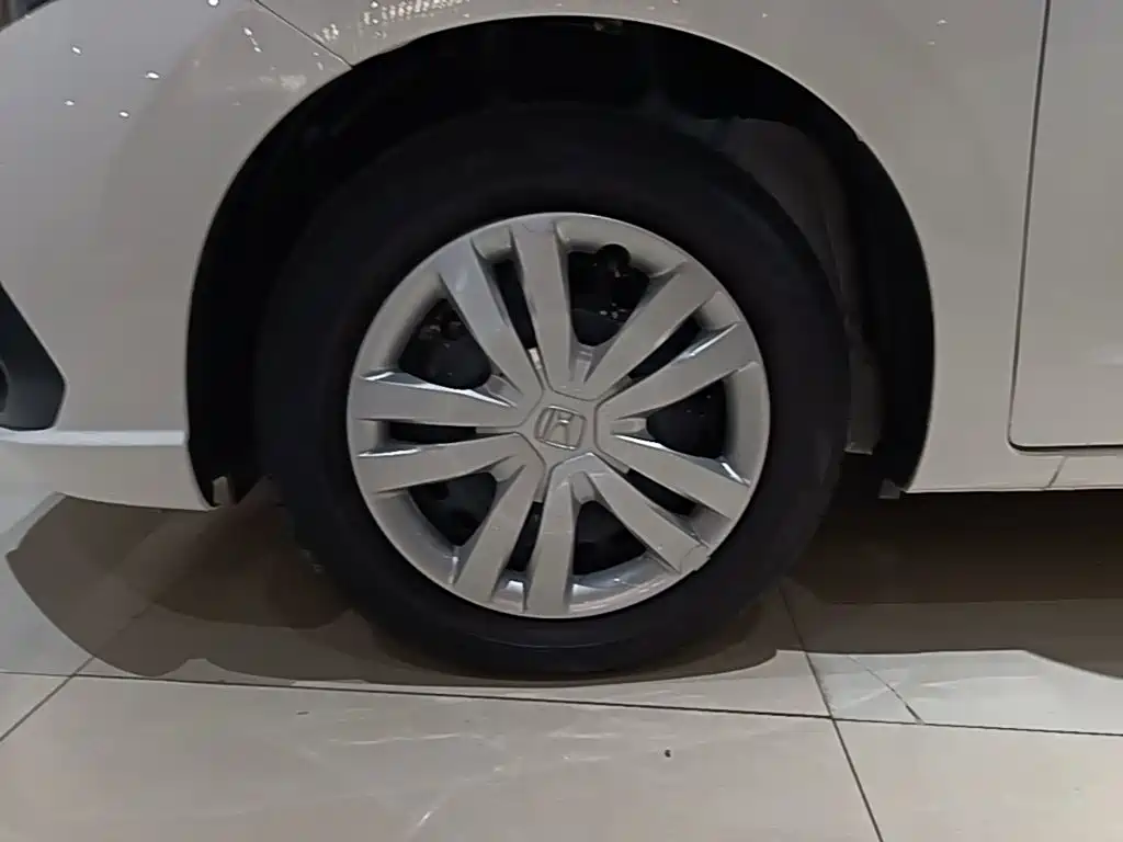 Honda Fit — фото 23