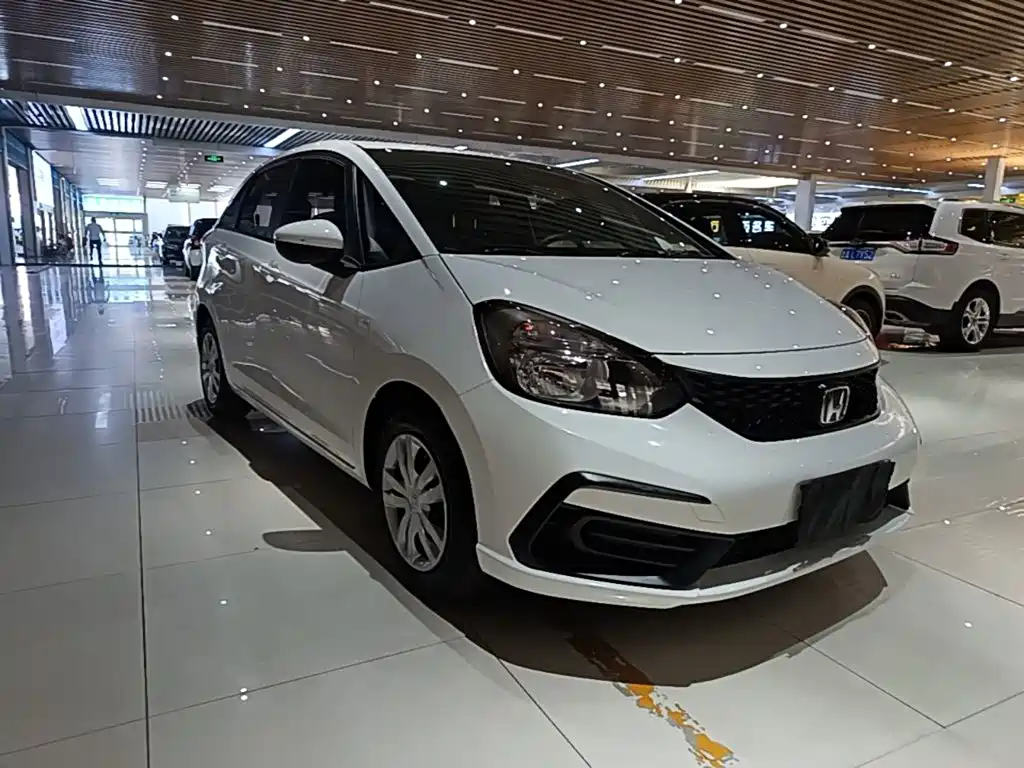 Honda Fit — фото 4