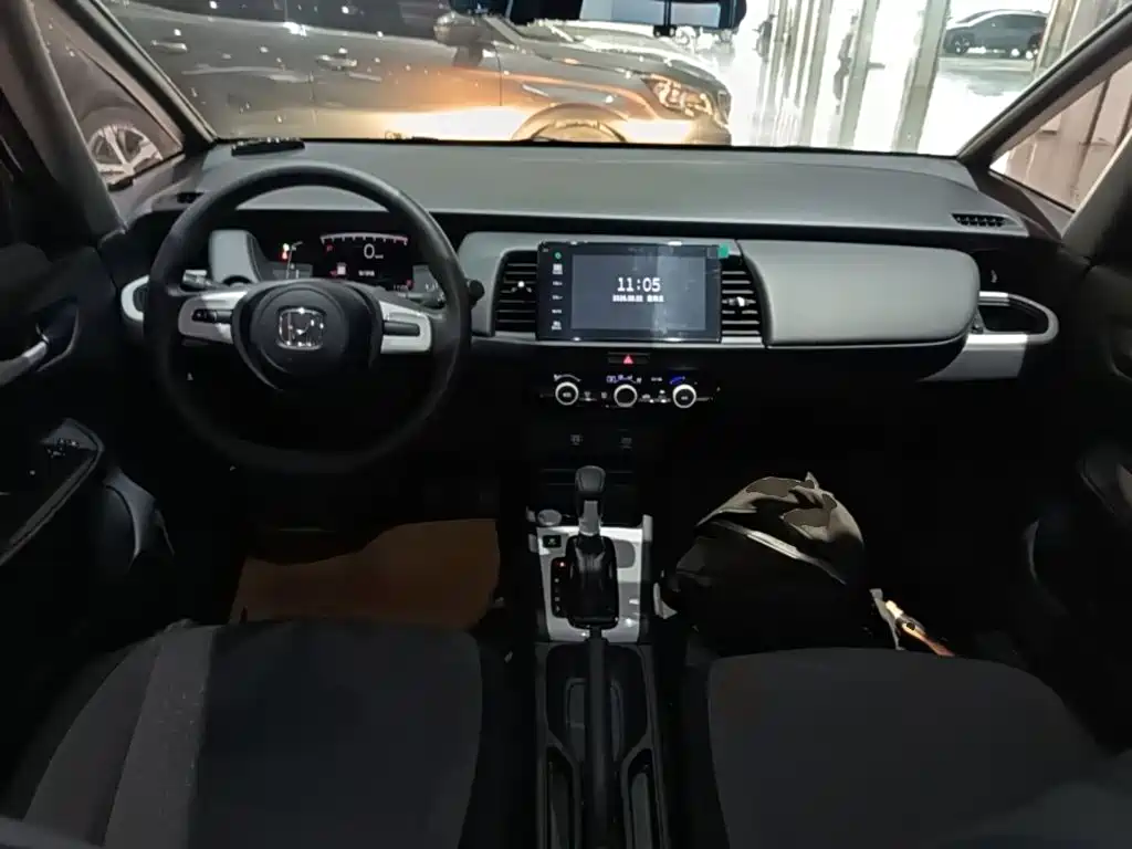 Honda Fit — фото 10
