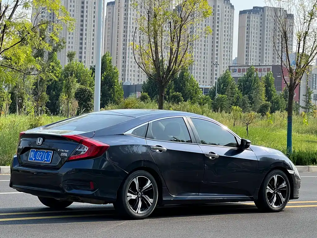 Honda Civic — фото 6