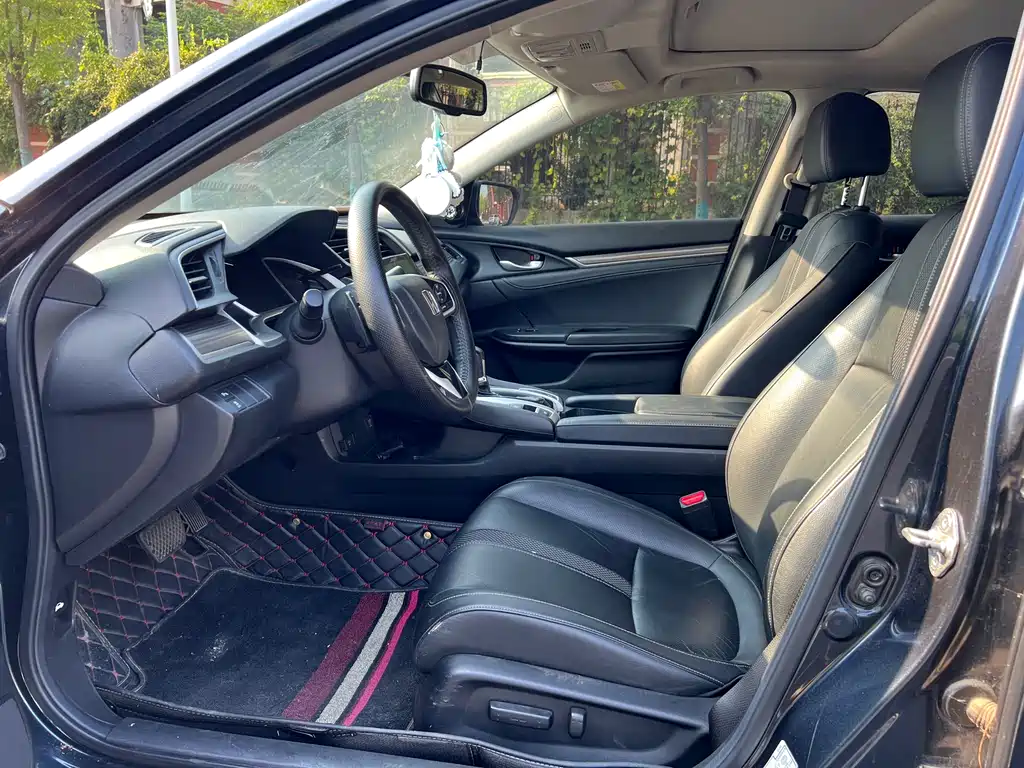 Honda Civic — фото 7