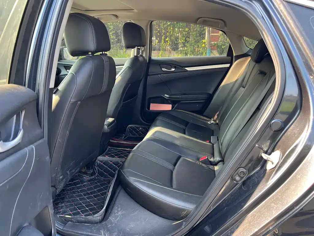 Honda Civic — фото 8