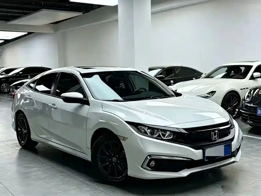 Honda Civic — фото 3